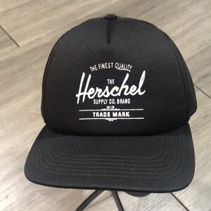 Herschel: Men’s Whaler Cap Black Screen Print Adjustable Mesh Trucker Hat